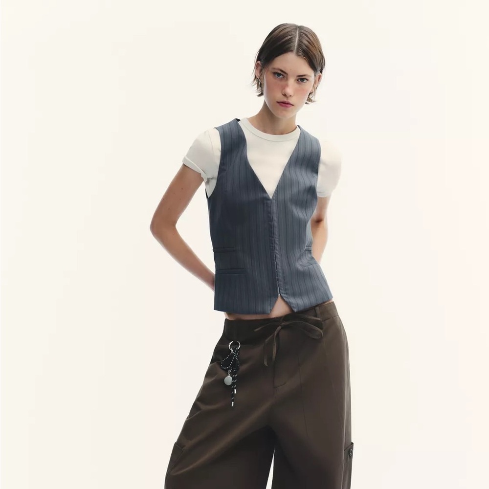 ZARA PINSTRIPE TOP VEST - Picture 2 of 8